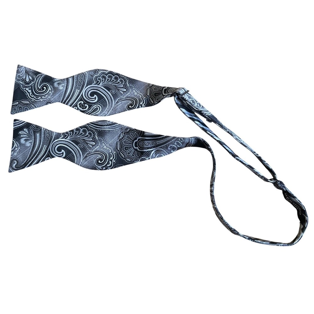 Hermoso Bow Tie Paisley Striped Reversible Formal Dandy Dark Academia Classic